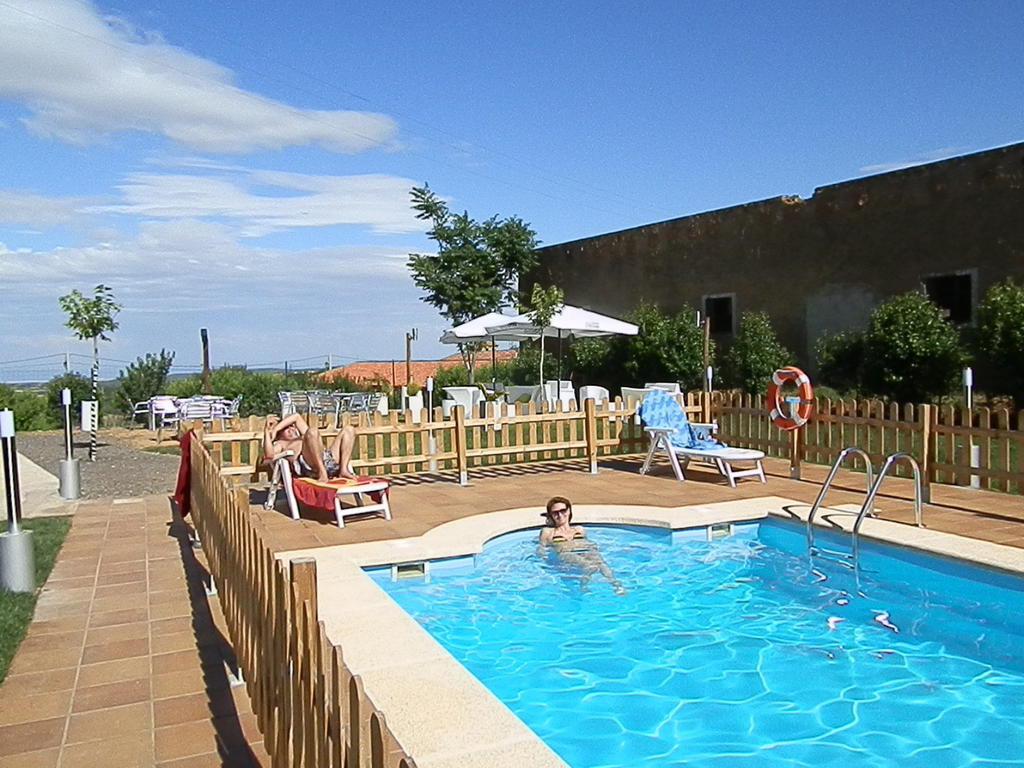 Hotel El Comendador Añón מראה חיצוני תמונה