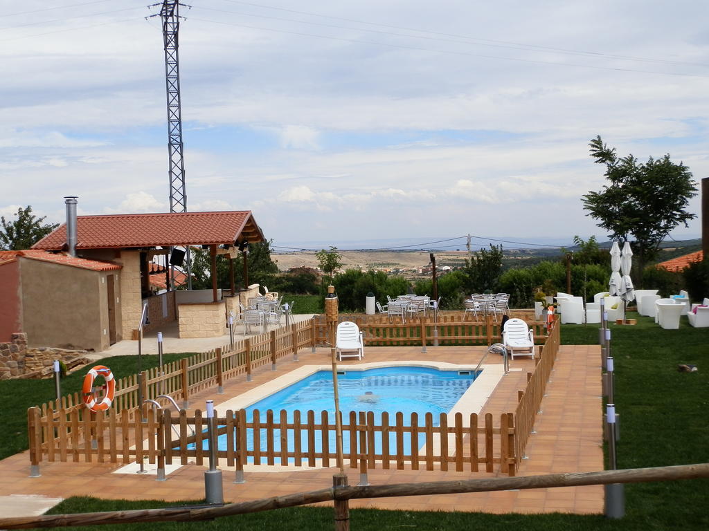 Hotel El Comendador Añón מראה חיצוני תמונה