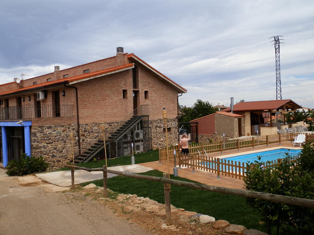 Hotel El Comendador Añón מראה חיצוני תמונה