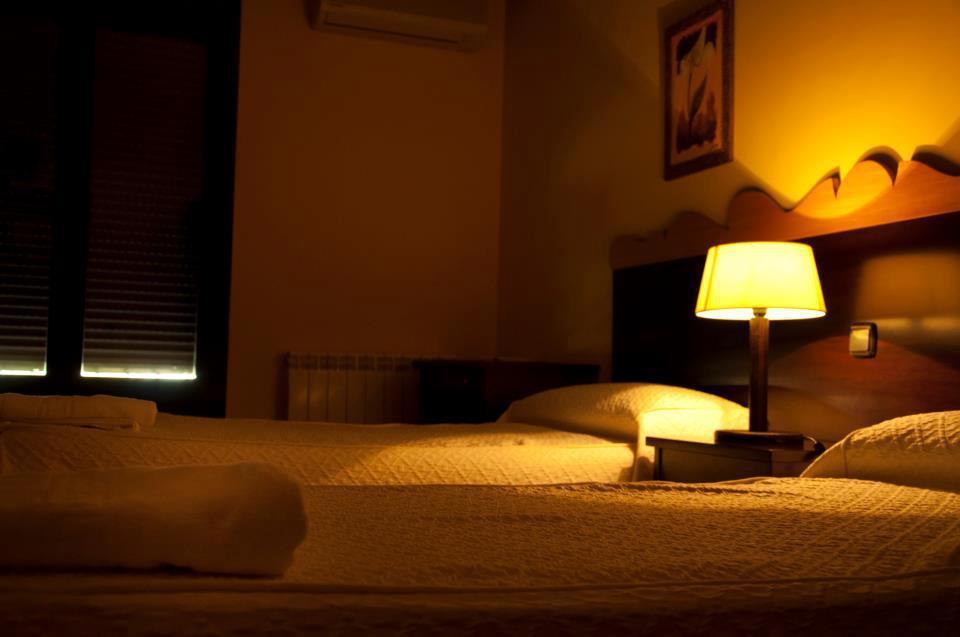 Hotel El Comendador Añón חדר תמונה